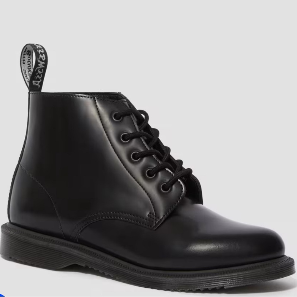 Doc Marten Emmeline Smooth Leather Lace Up Ankle Boots size women 7